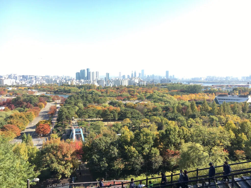 Pemandangan seoul dari haneul park