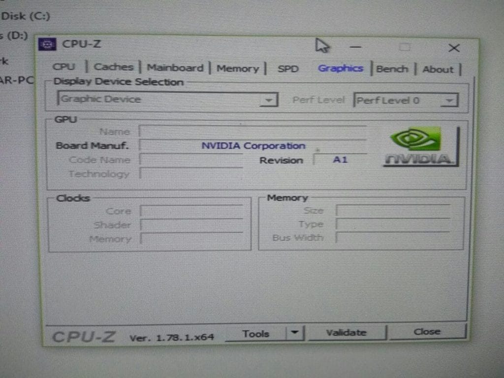 ketika dicek dengan cpu-z gpu nya tidak terdeteksi