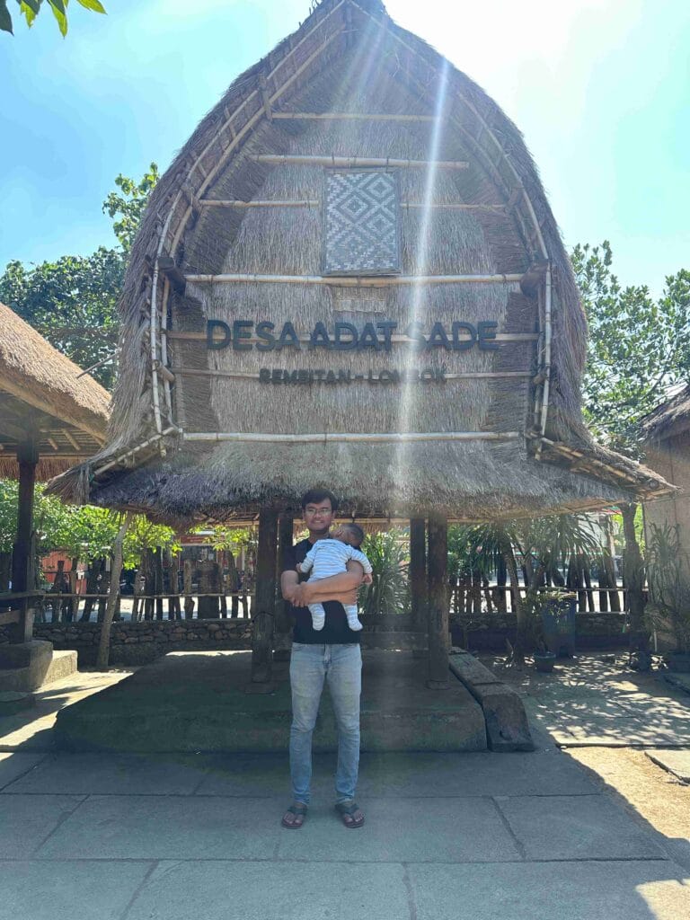 Rumah desa adat sade
