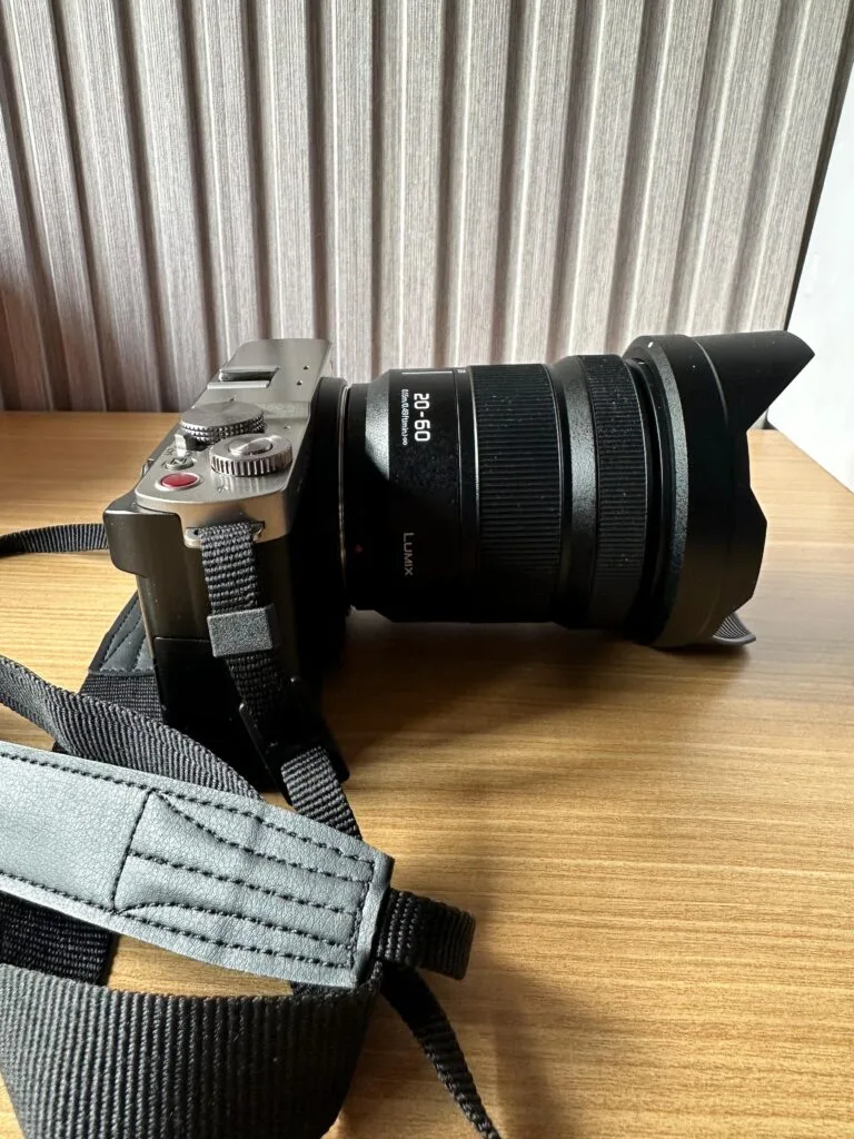 Panasonic Lumix s9 tampak samping